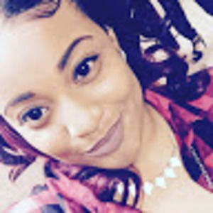 Meet your Posher, Monique